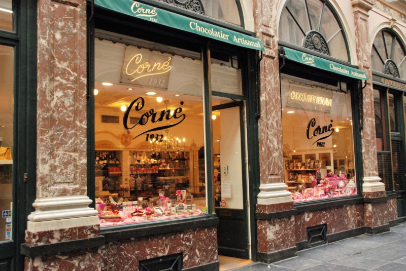 boulangerie-OLLIERES-min_chocolate_chocolaterie_shop_luxury_chic_gallery_brussels_belgium-558146